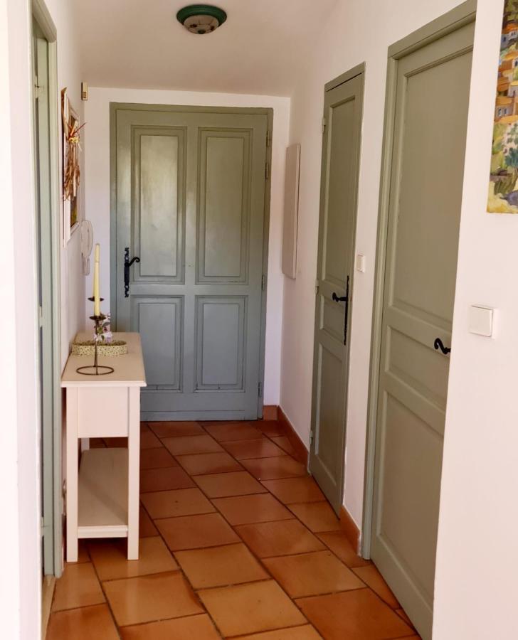 Appartamento Hameau Des Amandiers - Vue Mer, Golf Et Vignes Saint-Cyr-sur-Mer Esterno foto