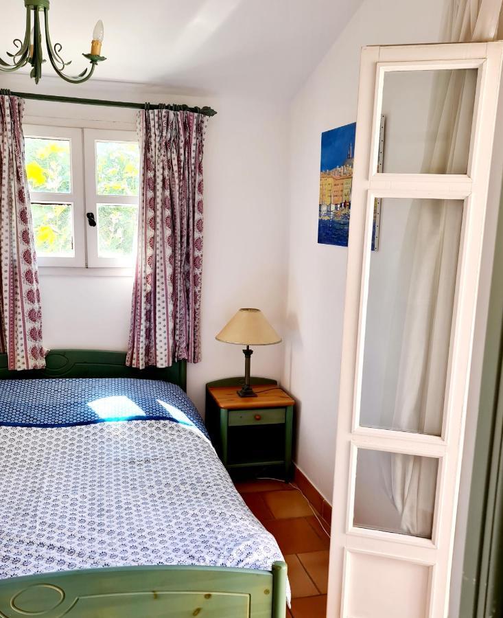 Appartamento Hameau Des Amandiers - Vue Mer, Golf Et Vignes Saint-Cyr-sur-Mer Esterno foto