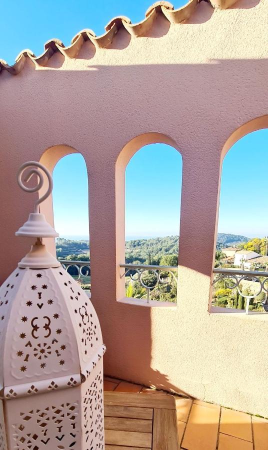 Appartamento Hameau Des Amandiers - Vue Mer, Golf Et Vignes Saint-Cyr-sur-Mer Esterno foto
